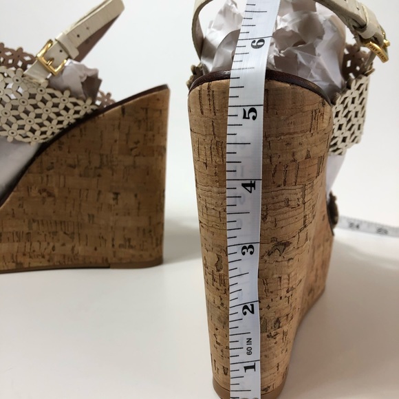 Tory Burch Ivory Flower Platform Wedge Leather Sandals Size 10.5 - Picture 4 of 11